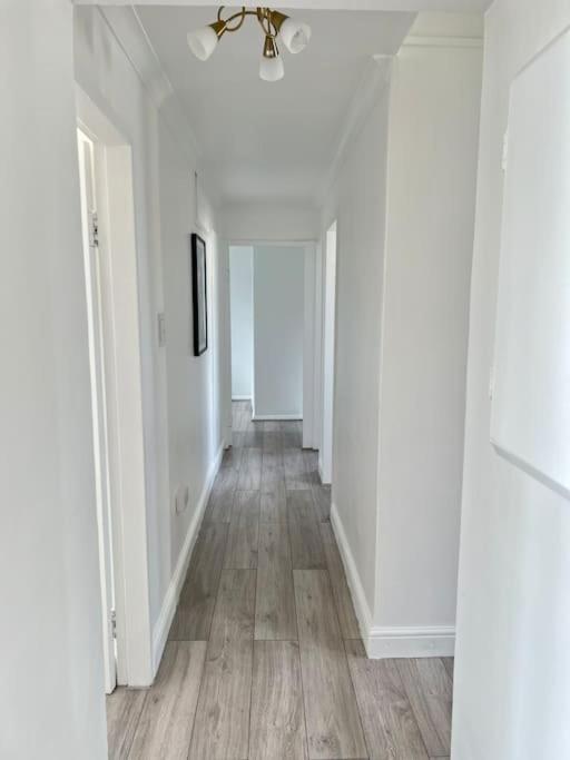 Apartment Lovely 3 Bedrooms Flat *