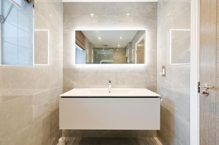 Apartment Ultra Luxury 3 Bed Mayfair London