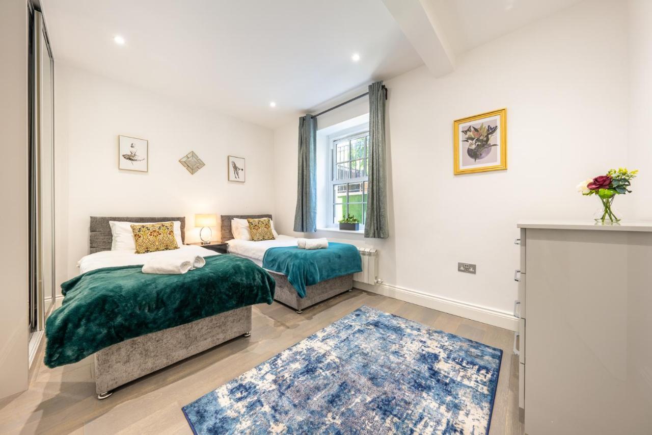 Apartment Modern 3 And 2 Bedroom Flat In Central With Installed Ac London
