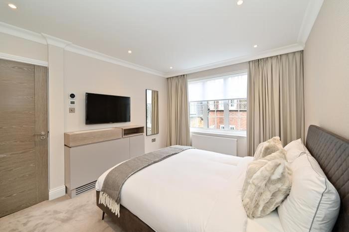Ultra Luxury 3 Bed Mayfair * London