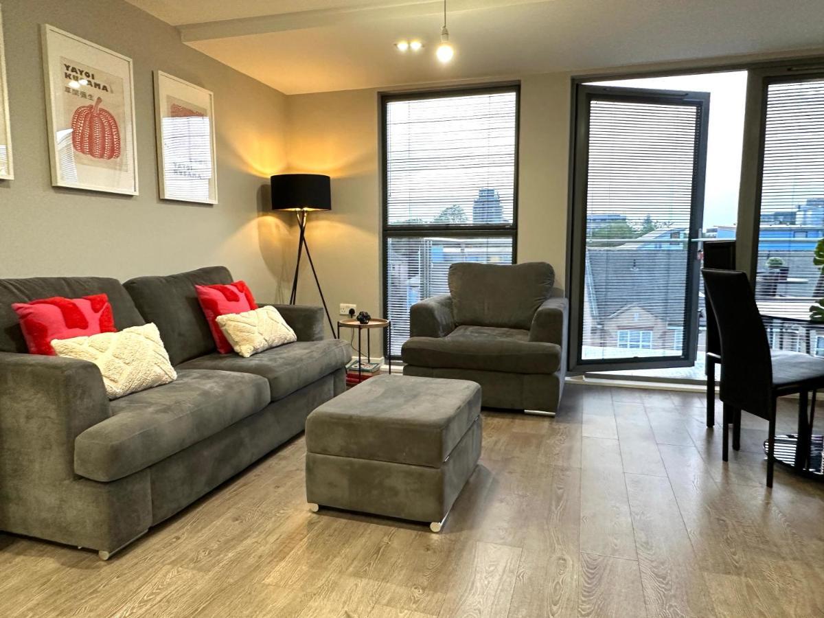 Modern 3 Bed Flat With Private Terrace In Shoreditch Londres