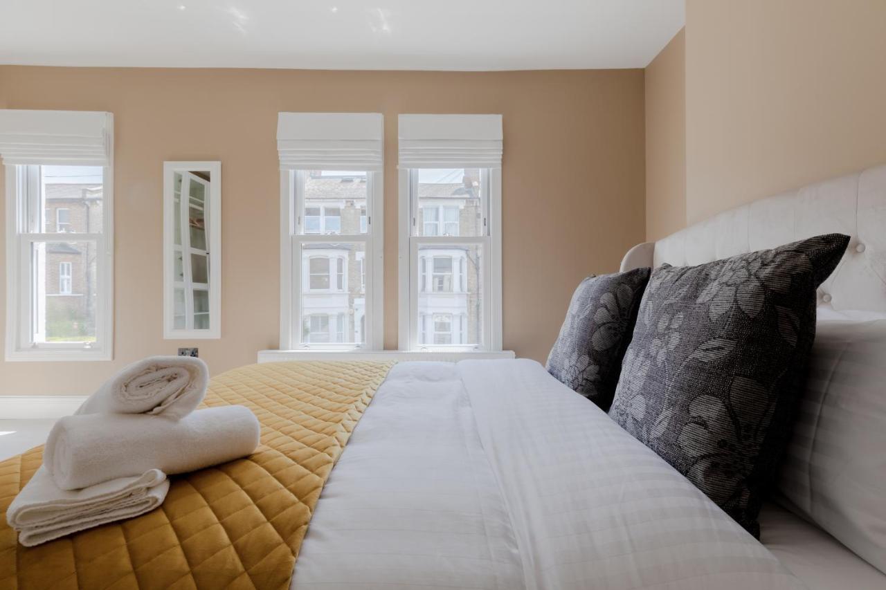 Central, Stylish And Spacious 4 Bedroom House 2,5 Bathrooms In Shepherd's Bush Apartamento *
