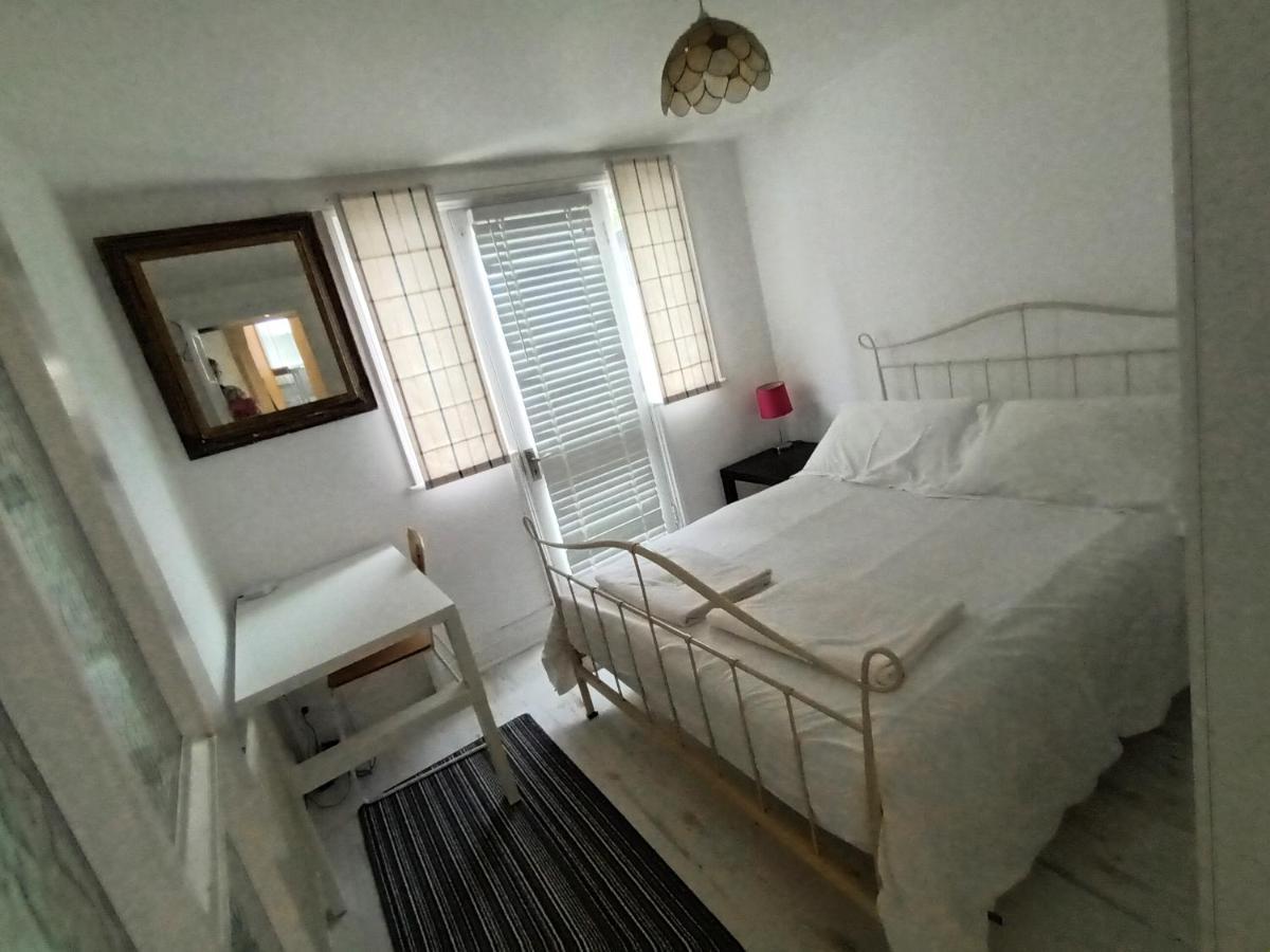 3 Bed Lovely Garden Flat Wandsworth Londres