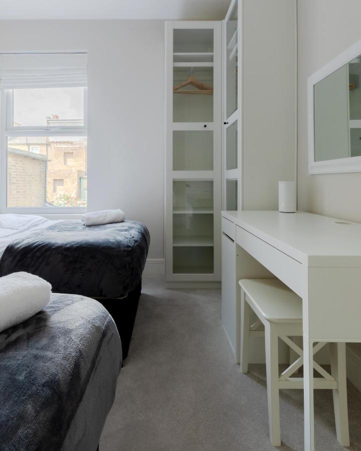 Central, Stylish And Spacious 4 Bedroom House 2,5 Bathrooms In Shepherd's Bush *