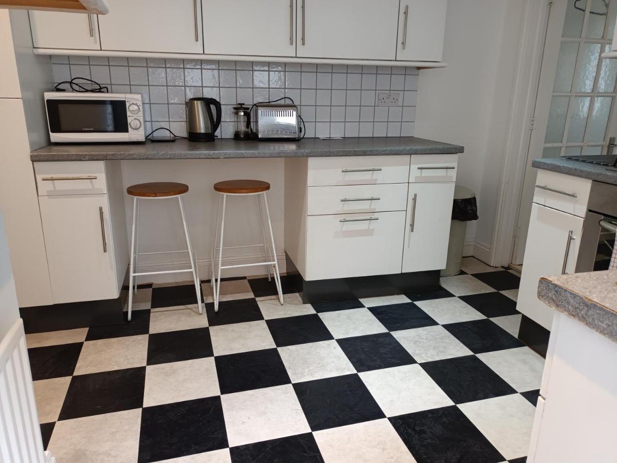 3 Bed Lovely Garden Flat Wandsworth Londres