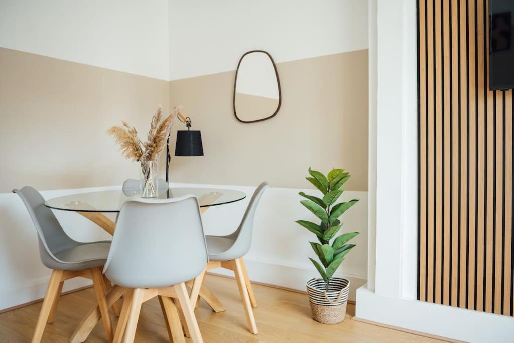 Charming 2 Bedroom Flat In The Heart Of Kings Cross,