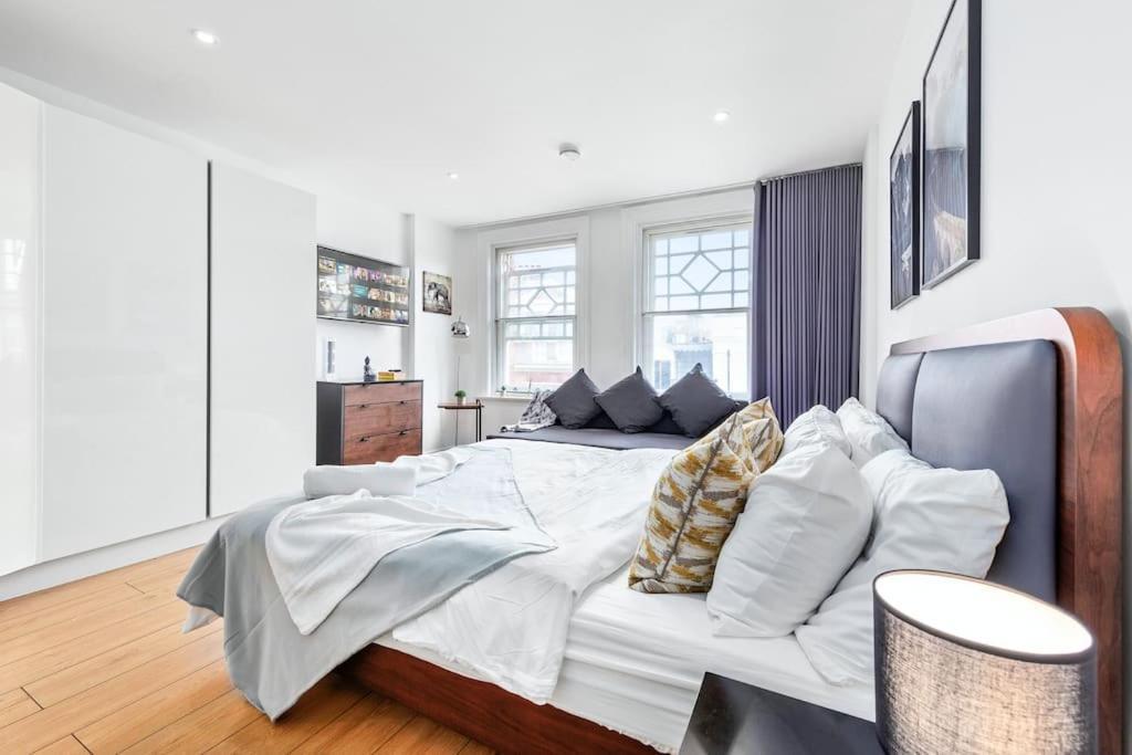 Modern Chic Piccadilly 1-br Vr14 Londres