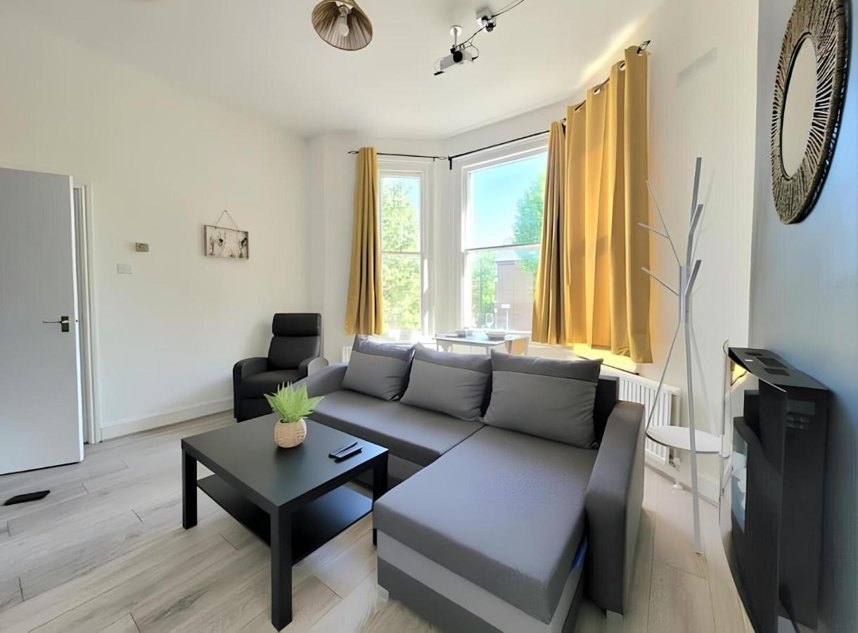 Contemporary 2 Bedroom Apartamento *