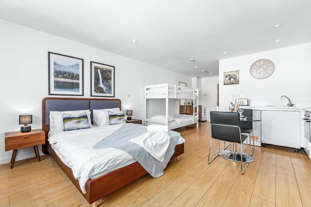 Spacious And Delightful Sleep 5 Piccadilly Vrc Apartment London