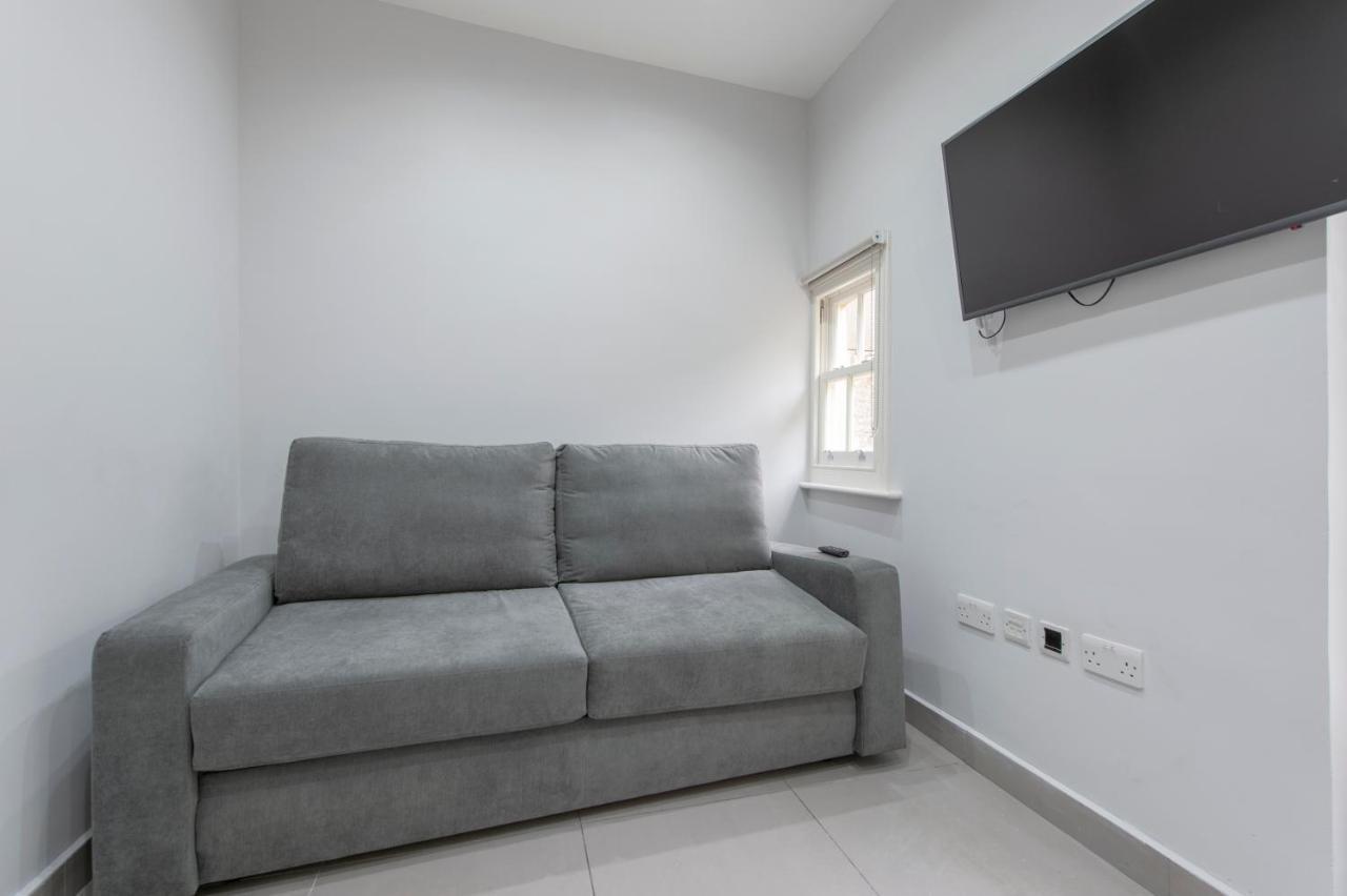 Vakantiehuis Charming Character House *