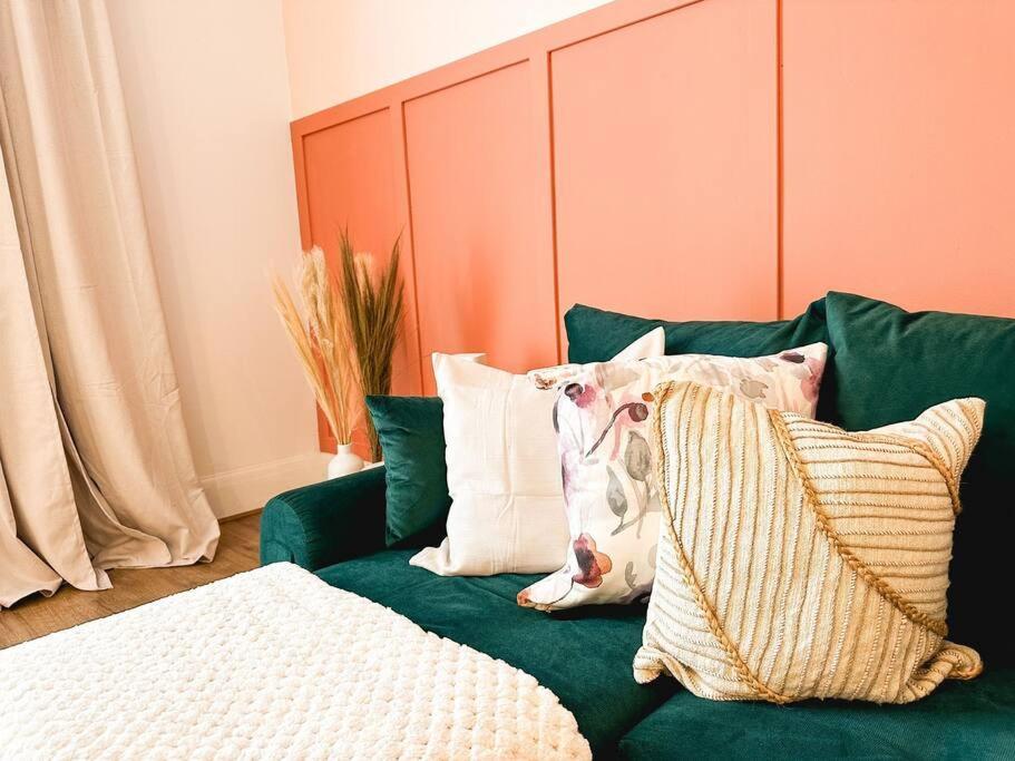 Charming Spacious 2br Flat Near Station Parking * Londres
