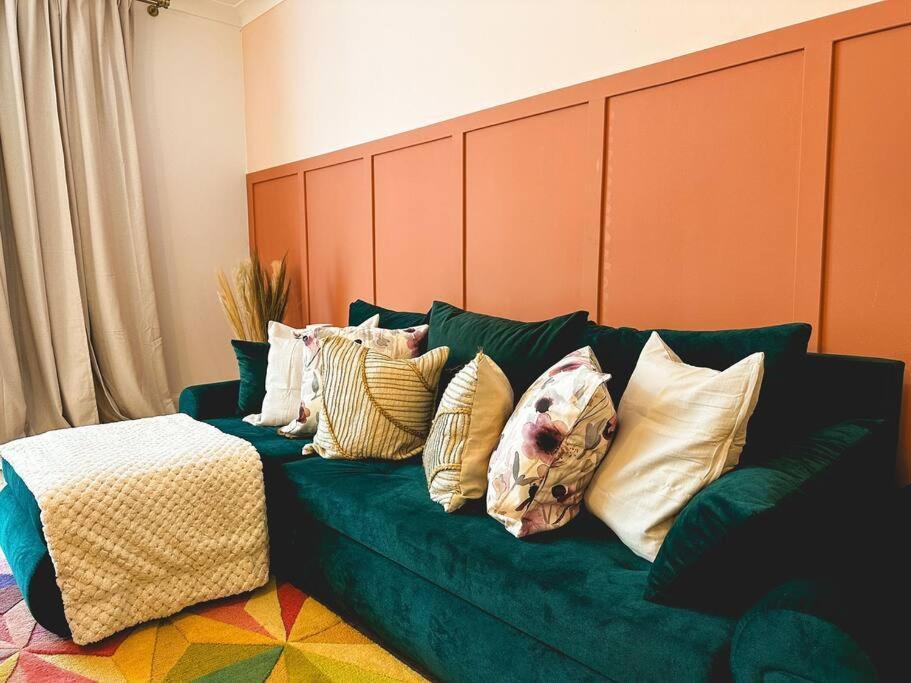 Charming Spacious 2br Flat Near Station Parking Appartement