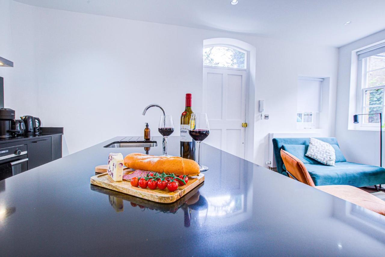 Stylish 1br Unit, Super Fast Internet, Gated Complex - Near Queen's Park! Londres