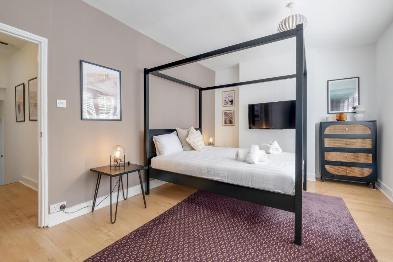 Ferienhaus Luxury 3 Bedroom 2 Bathroom House, Fulham By 360stays *