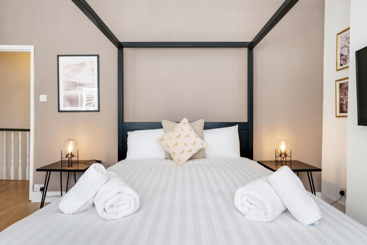 Luxury 3 Bedroom 2 Bathroom House, Fulham By 360stays Ferienhaus