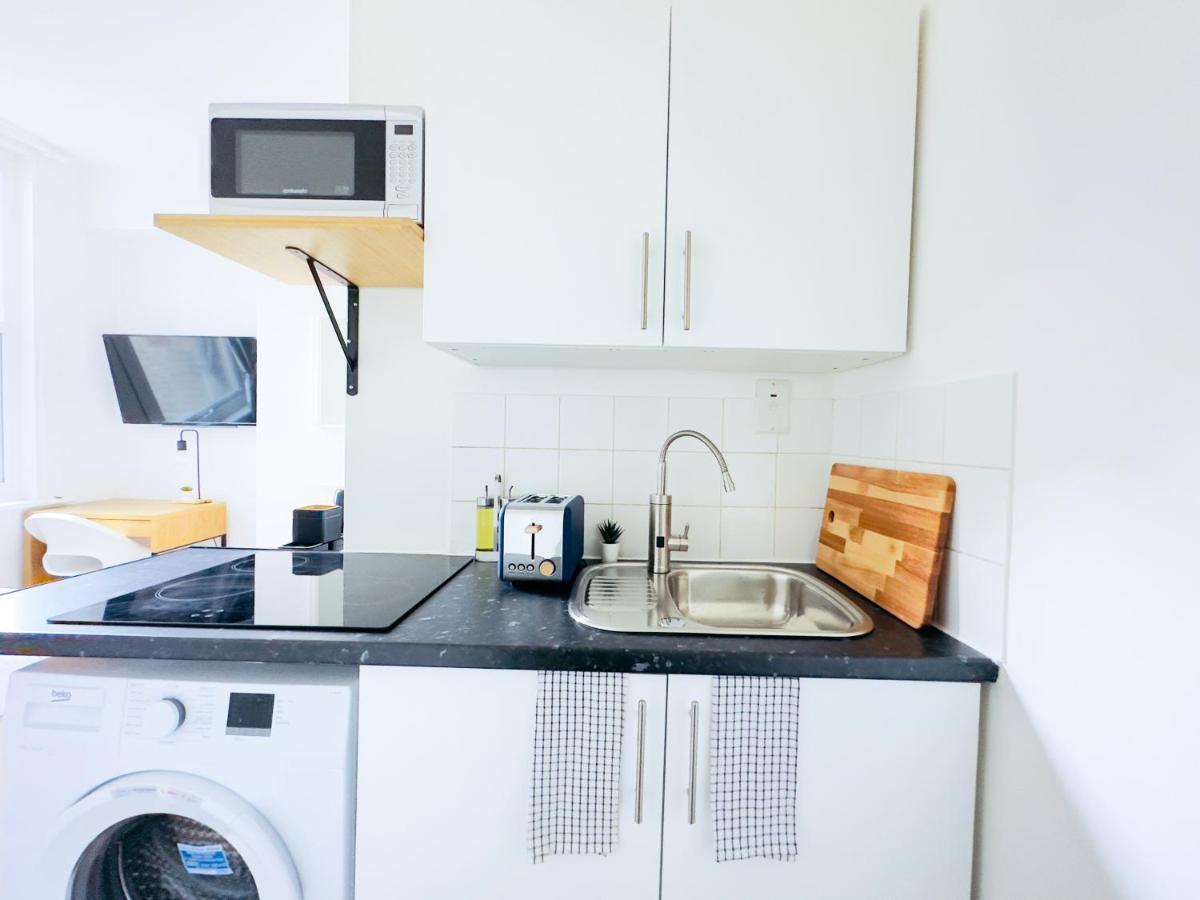 Lovely Studio Flats In Hackney Apartment London