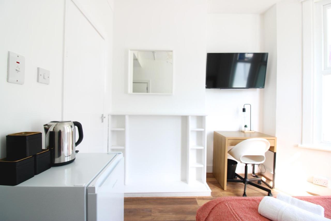 Lovely Studio Flats In Hackney Apartment *