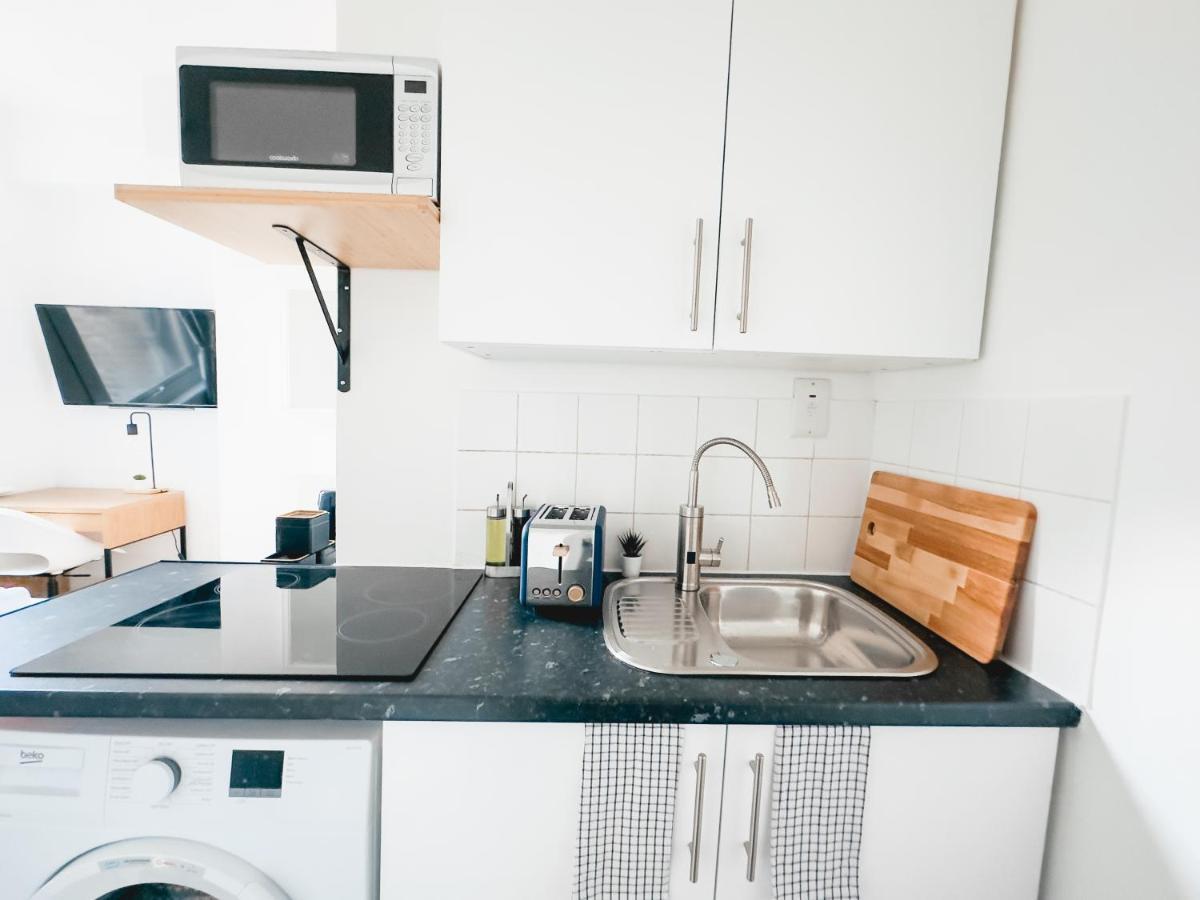 Lovely Studio Flats In Hackney Apartment London
