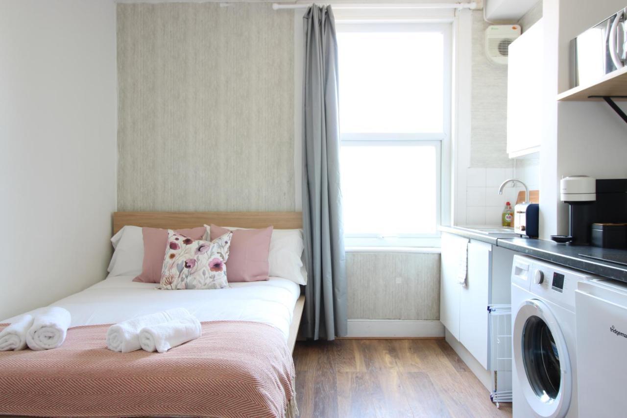 Lovely Studio Flats In Hackney Apartment