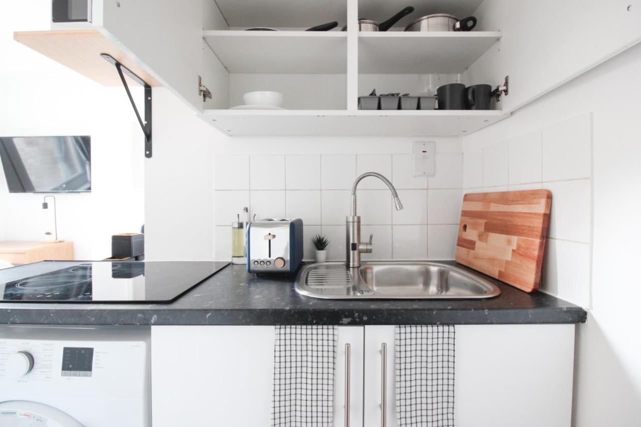 Lovely Studio Flats In Hackney Apartment *