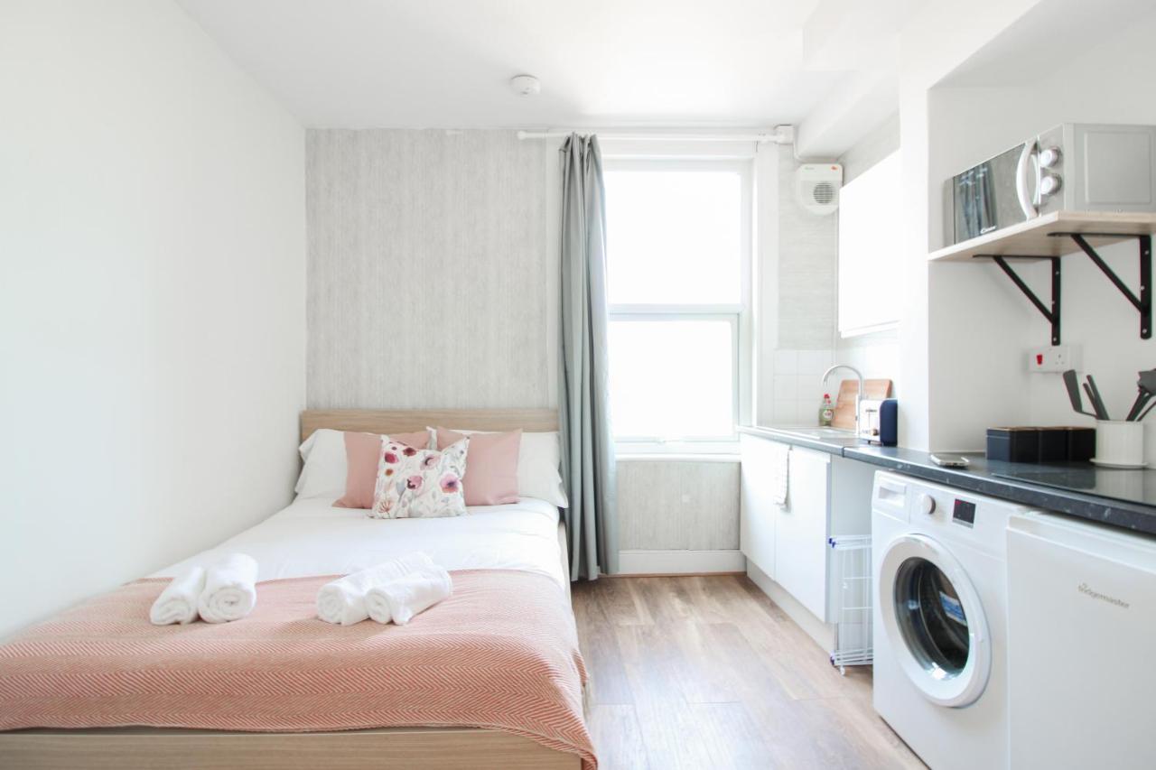 Lovely Studio Flats In Hackney Apartment