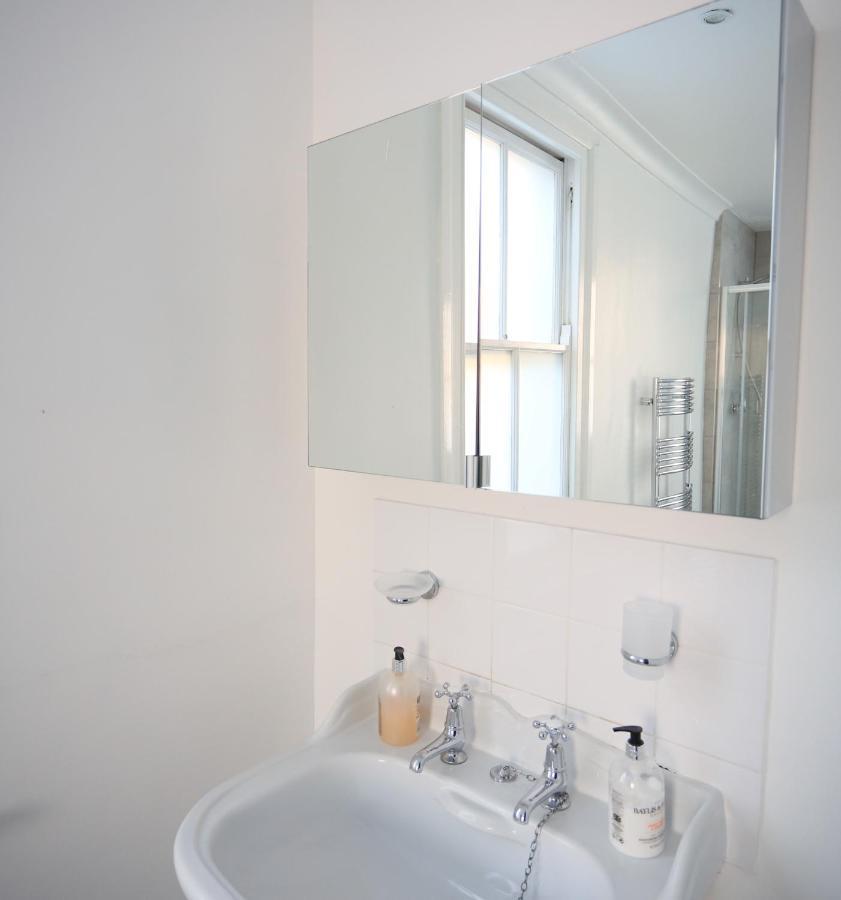 Stylish & Cosy 3bdr In Fulham With Roof Terrace Appartement Londen