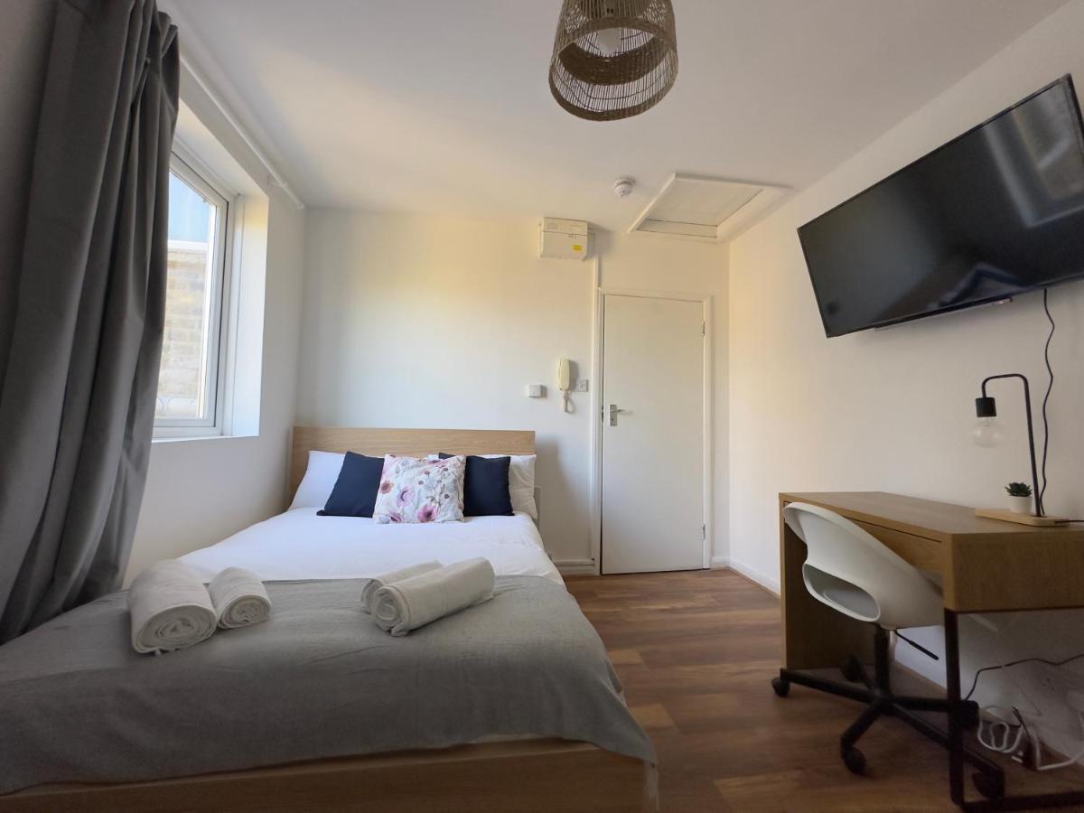 Lovely Studio Flats In Hackney London