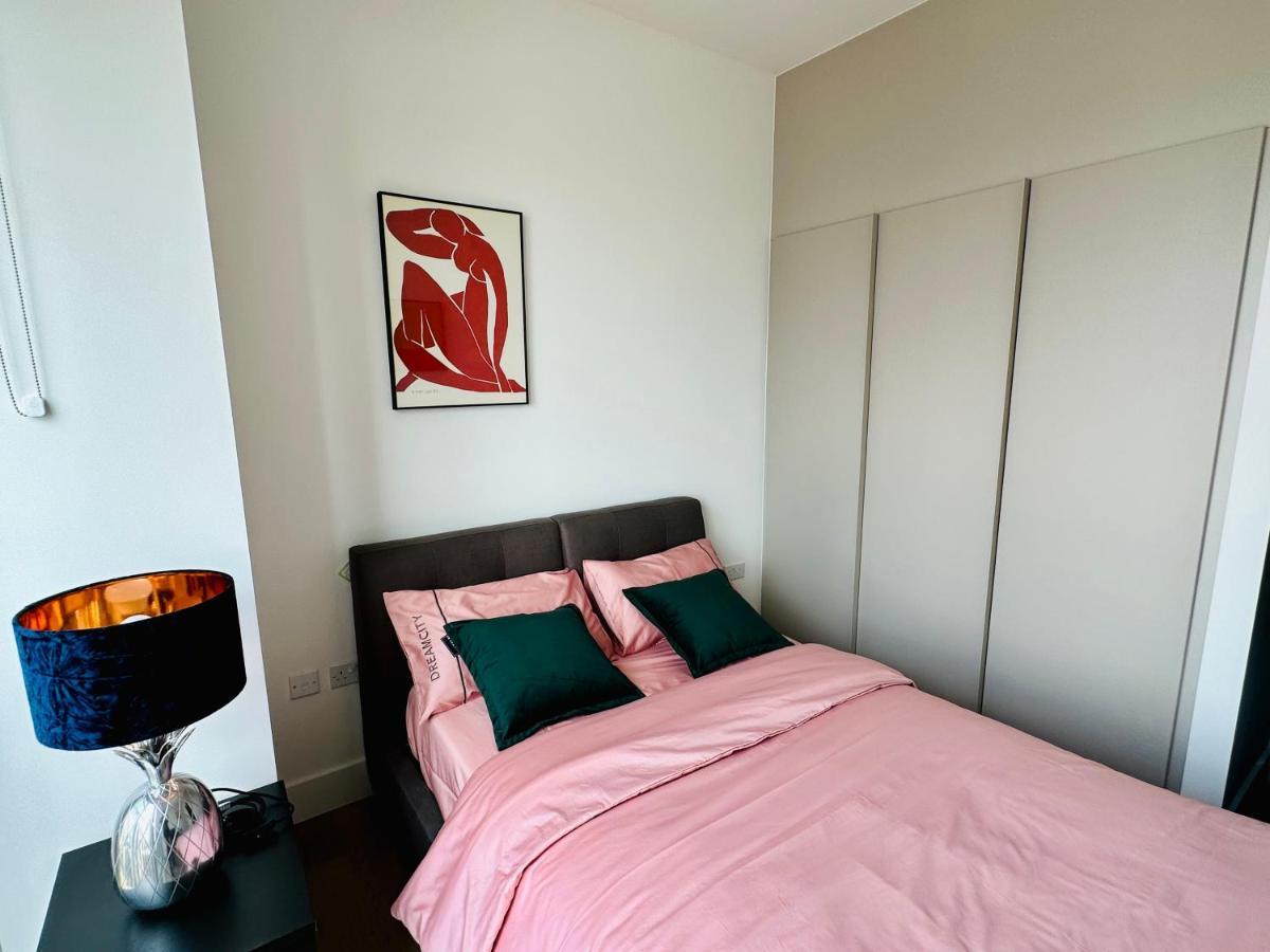 Luxury Flat With Stunning Views And Pool Londres
