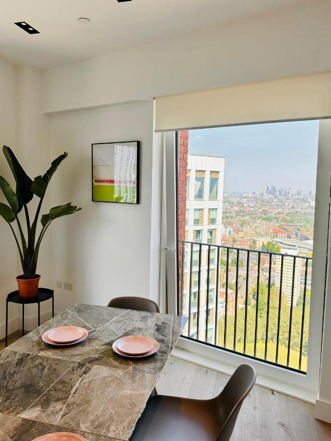 Luxury Flat With Stunning Views And Pool Apartamento