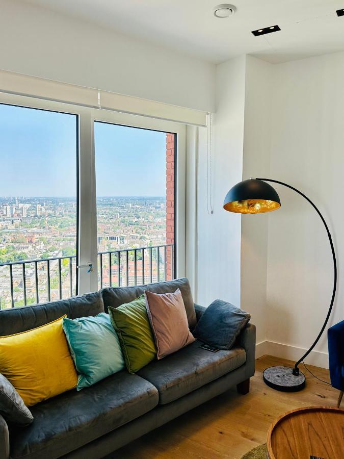 Luxury Flat With Stunning Views And Pool