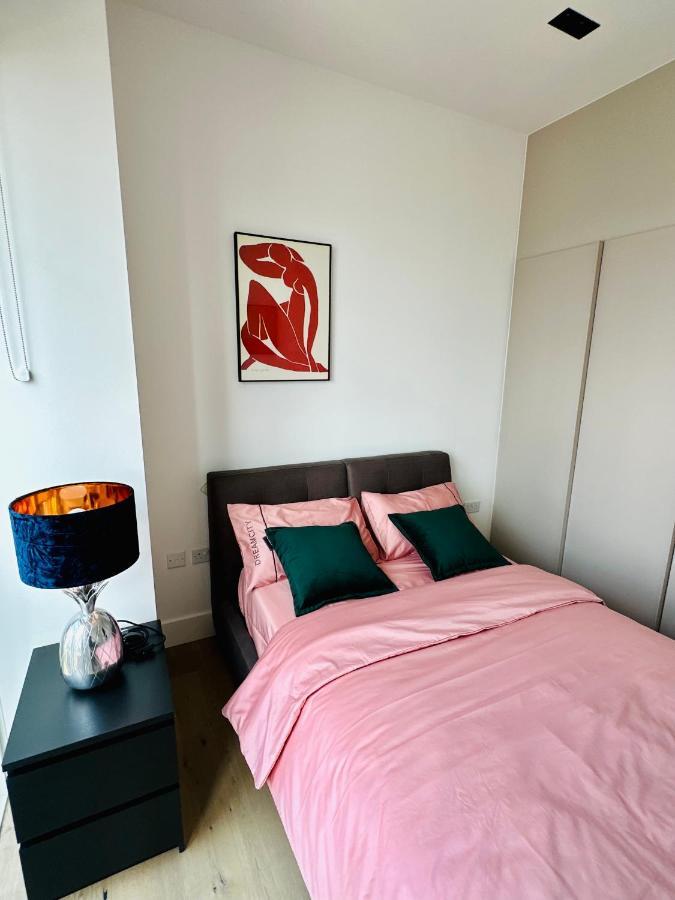 Luxury Flat With Stunning Views And Pool Apartamento Londres