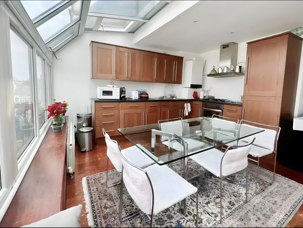 Apartment Kensington Heights London