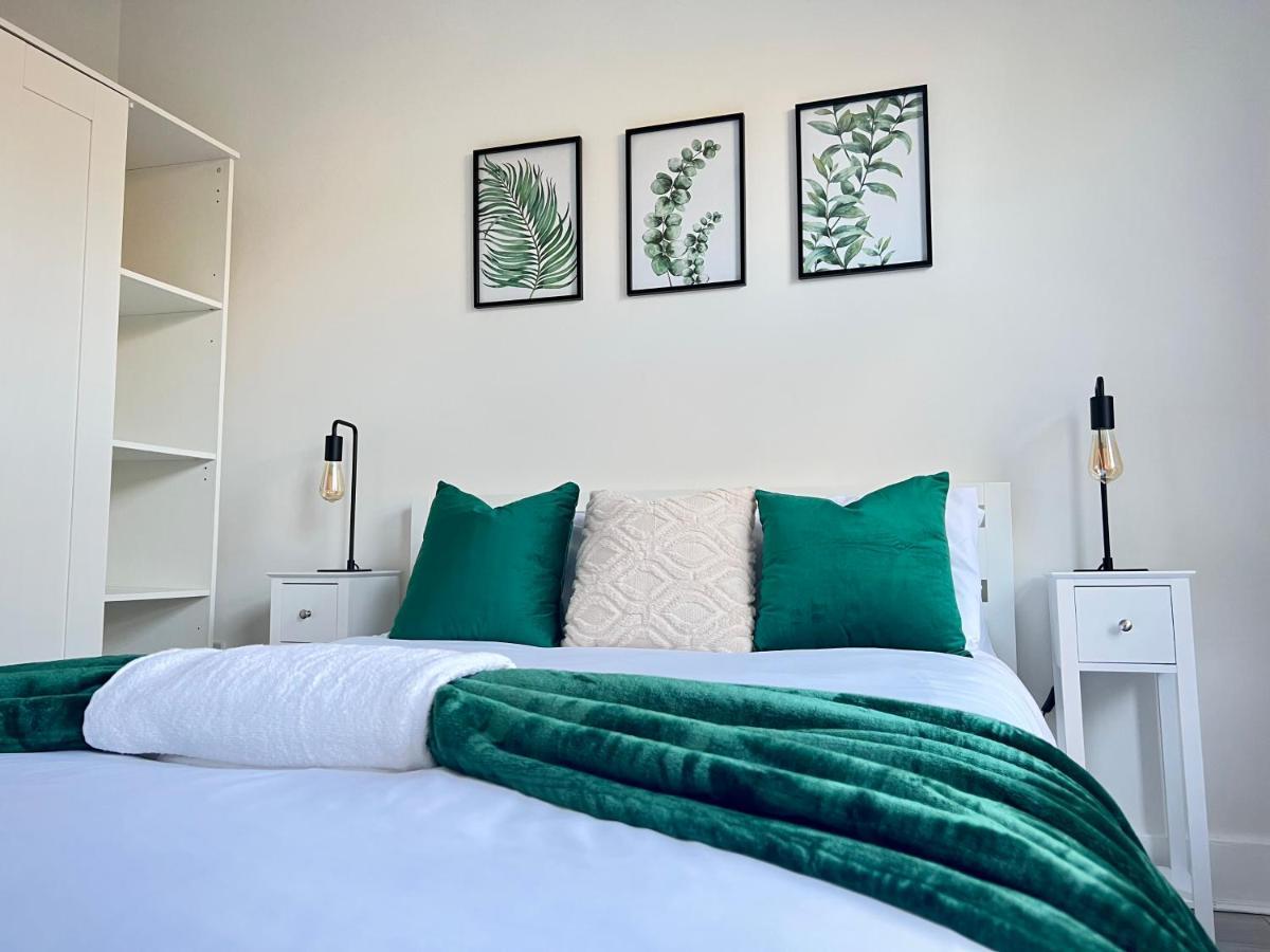 Cosy & Stylish - Boho 2 Bed Flat With Garden