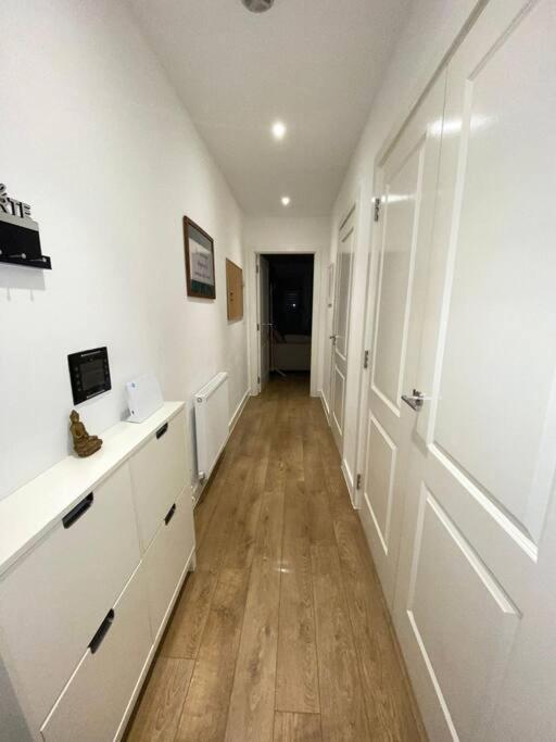 Cozzy In Camberwell Apartment *