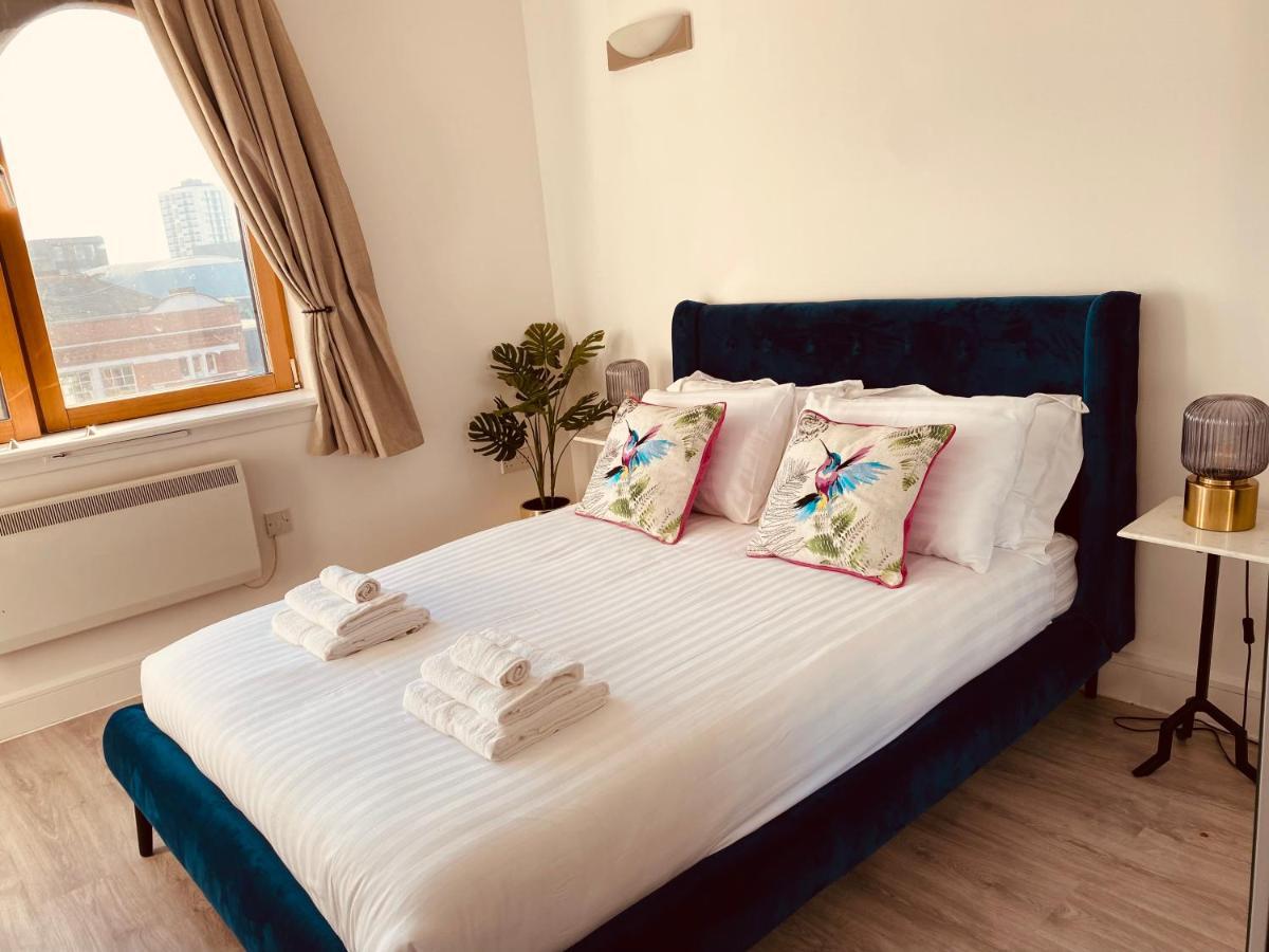 Spacious 2 Bedroom Pad In Old Street Apartamento *