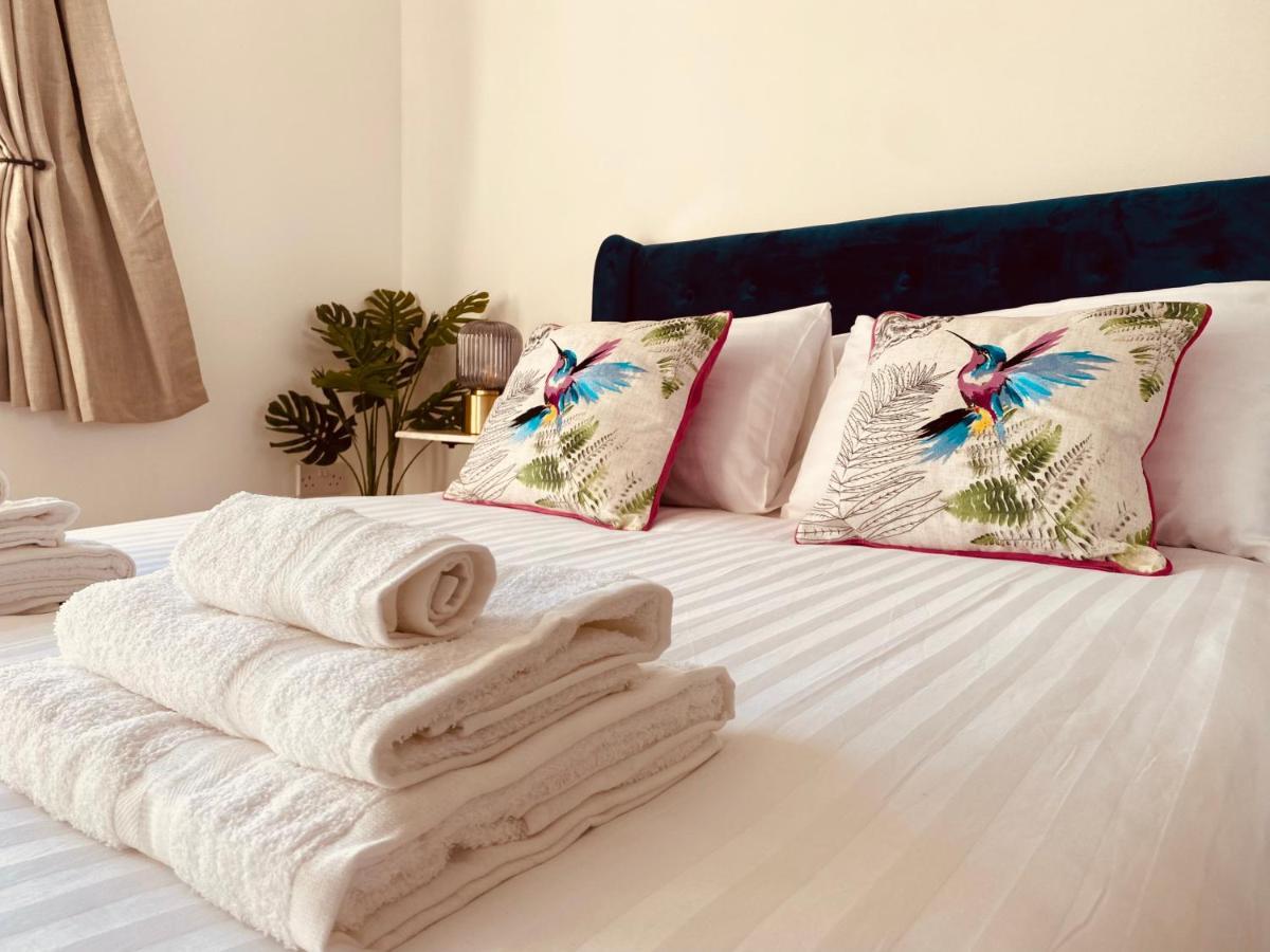 Spacious 2 Bedroom Pad In Old Street * Londres