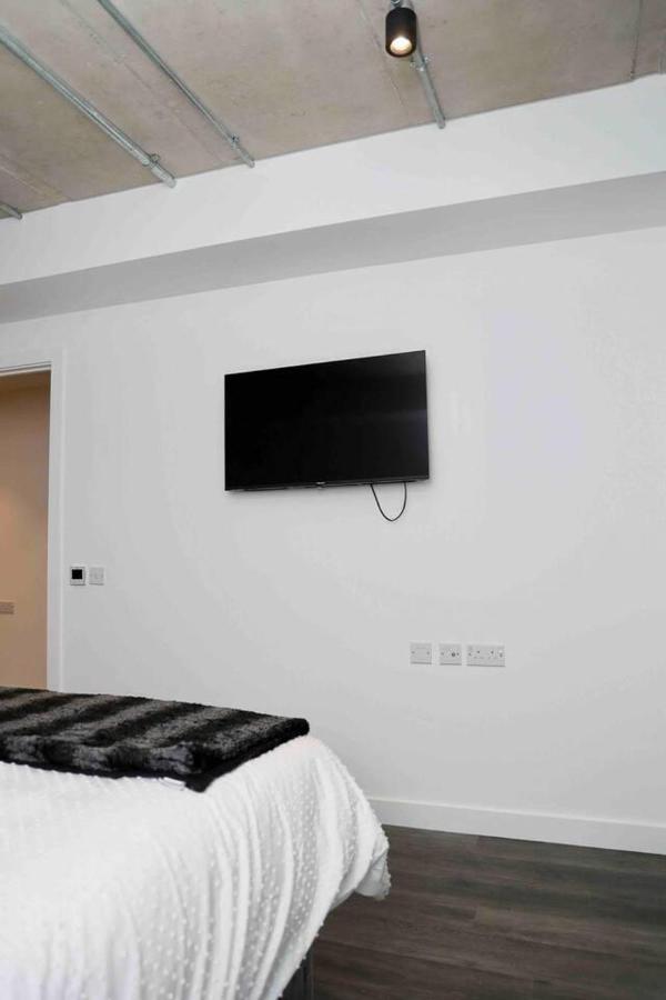 Charming 3-bed In Apartment *
