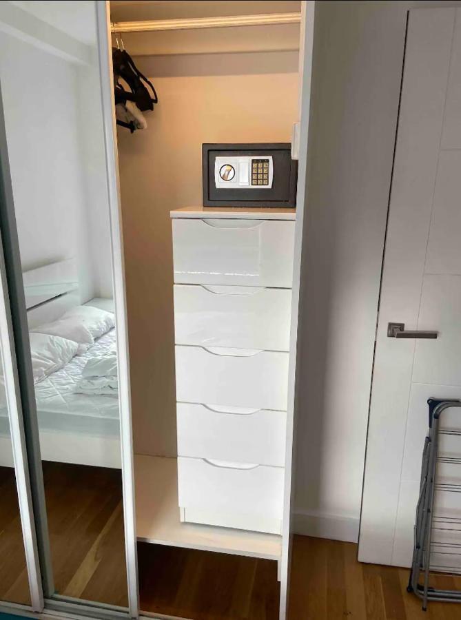 Apartamento Beautiful 1 Bedroom Penthouse Flat *