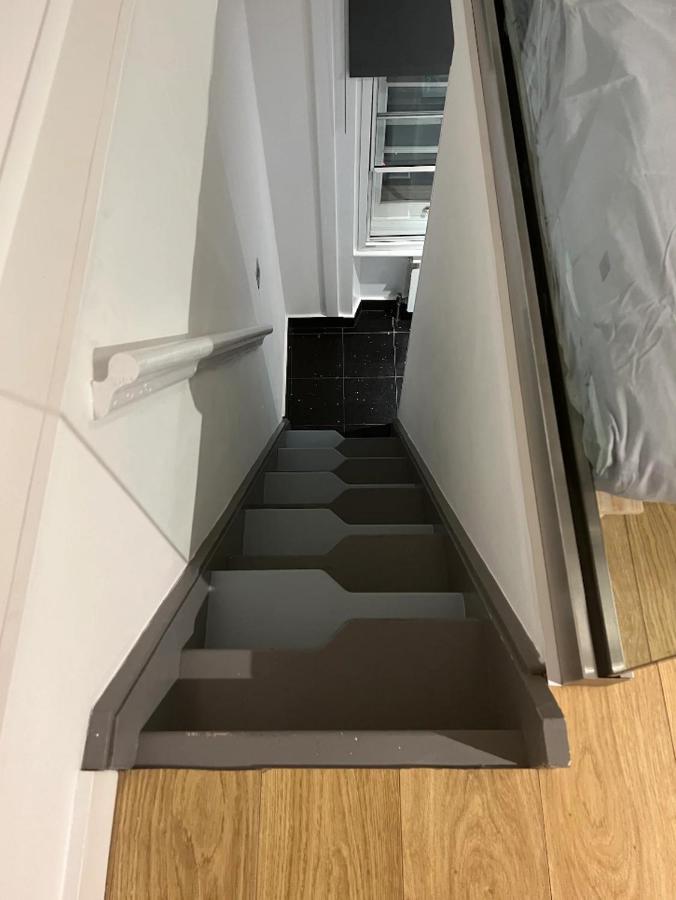 Apartamento Beautiful 1 Bedroom Penthouse Flat