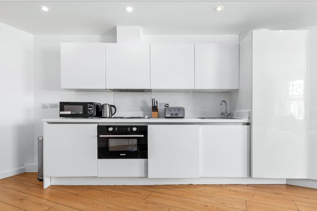 Modern Chic Piccadilly 1-br Vr14 Apartamento