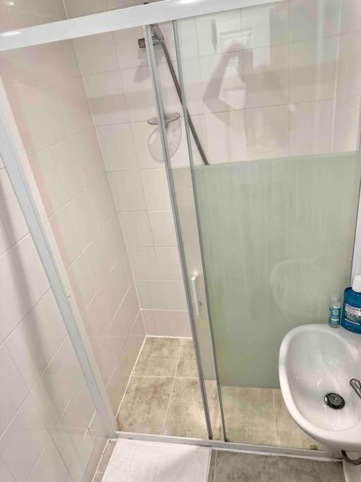 Chic Two Bed Flat In Fitzrovia Londres
