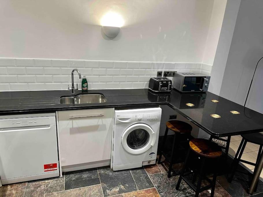 Chic Two Bed Flat In Fitzrovia Apartamento