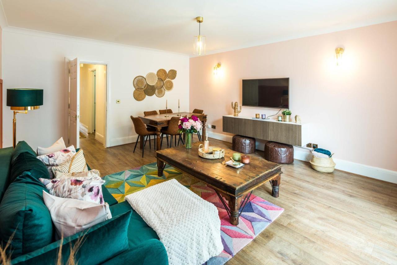 Charming Spacious 2br Flat Near Station Parking Londres