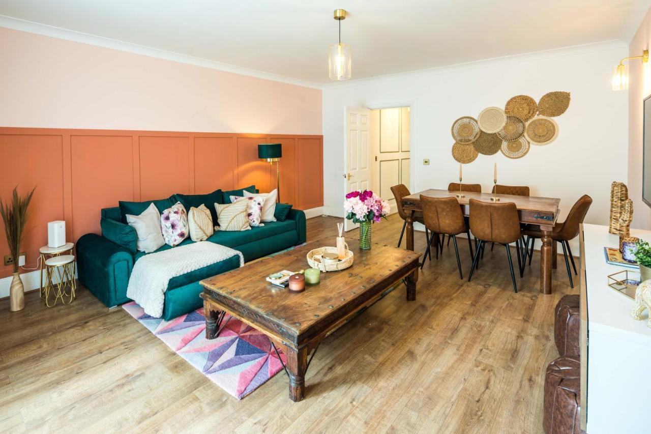 Charming Spacious 2br Flat Near Station Parking Appartement Londres