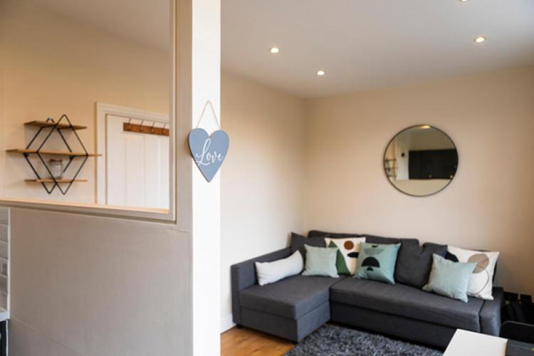 94b Mackenzie Road Apartment *