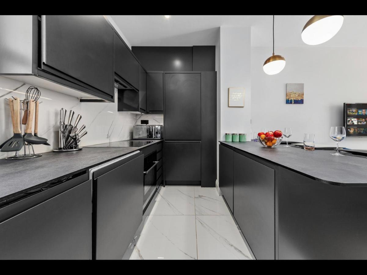Apartment Stylish 2 Bedroom In Westminster Sleeps 5 With Ac