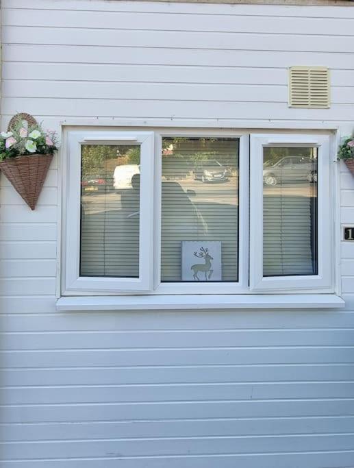 Flat, Close To O2 Arena And Airport Appartement