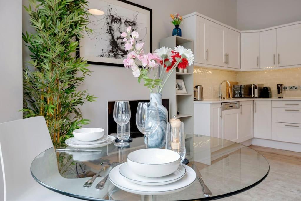 Contemporary Clapham Living Appartement