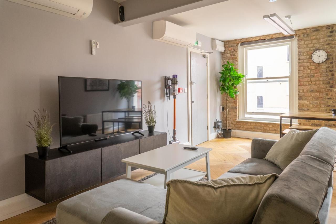 Air - Hatton Garden - Great Transport Links * Londres