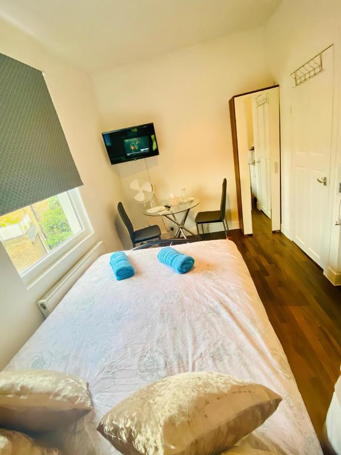 One Bed Studio Flat In Central Apartamento Londres